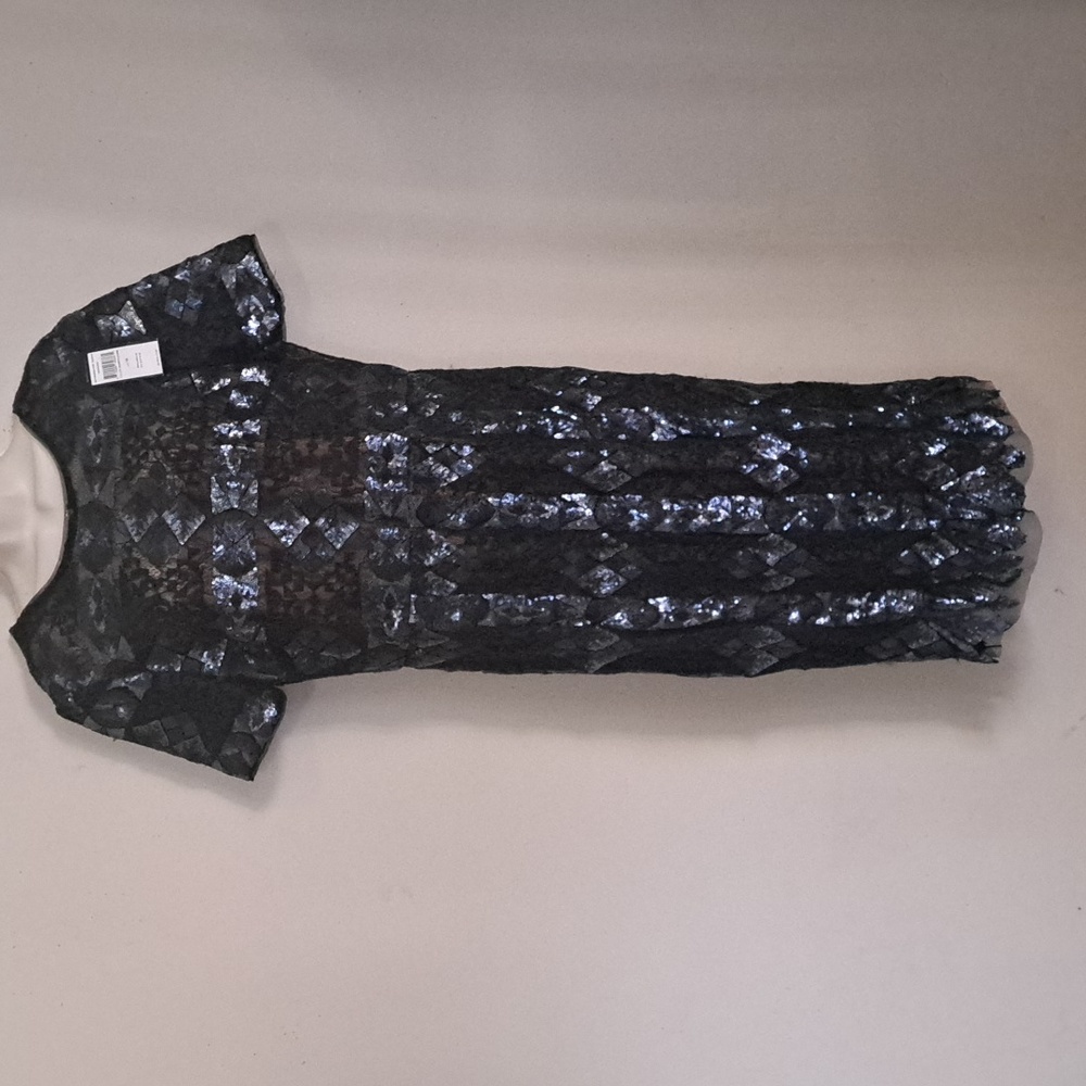 BCBGMAXAZRIA 'Samara' Sequin Lace Sheath Dress 12 - Picture 5 of 13